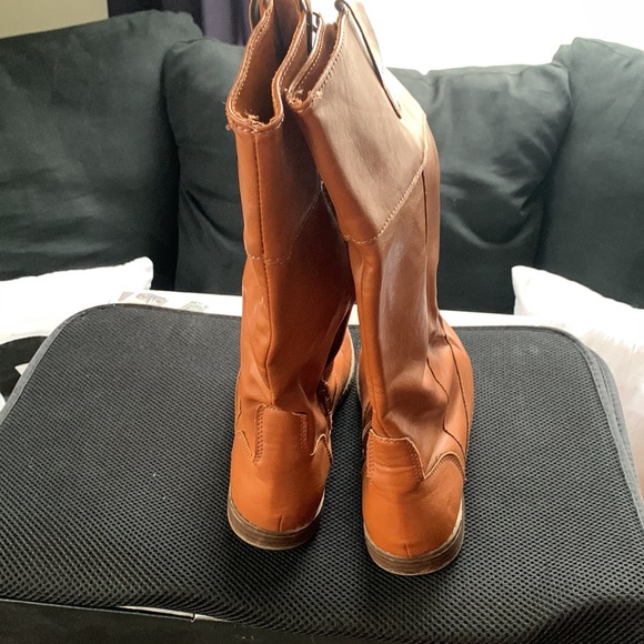 Old Navy leather boots sz 5 - Picture 3 of 4